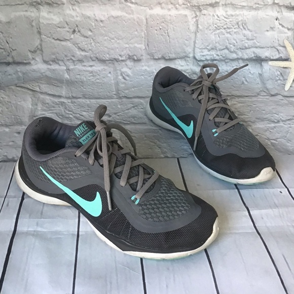 Nike running shoes - Picture 1 of 5